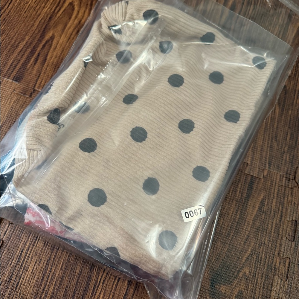 Assorted Pouches - Perfect for Essentials - Picture 13 of 16